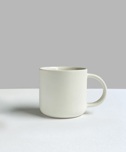 WHITE MATT porcelain mug 160 ml round handle