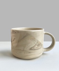 MARBLE mug 350 ml round handle glossy   